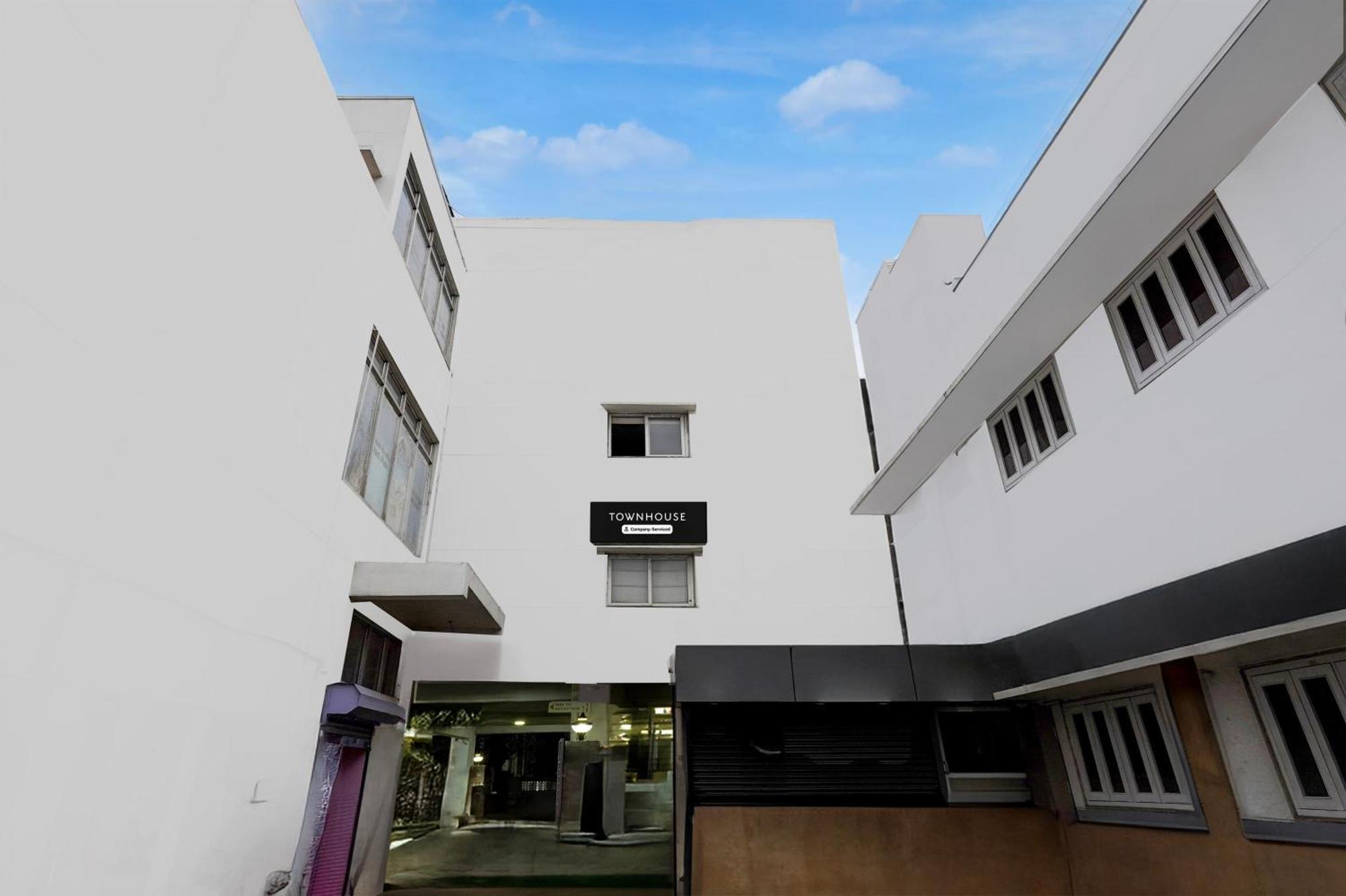 Super Townhouse Arcot Road Near Kauvery Hospital เชนไน ภายนอก รูปภาพ