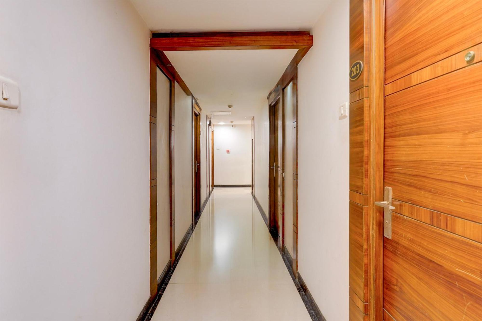 Super Townhouse Arcot Road Near Kauvery Hospital เชนไน ภายนอก รูปภาพ