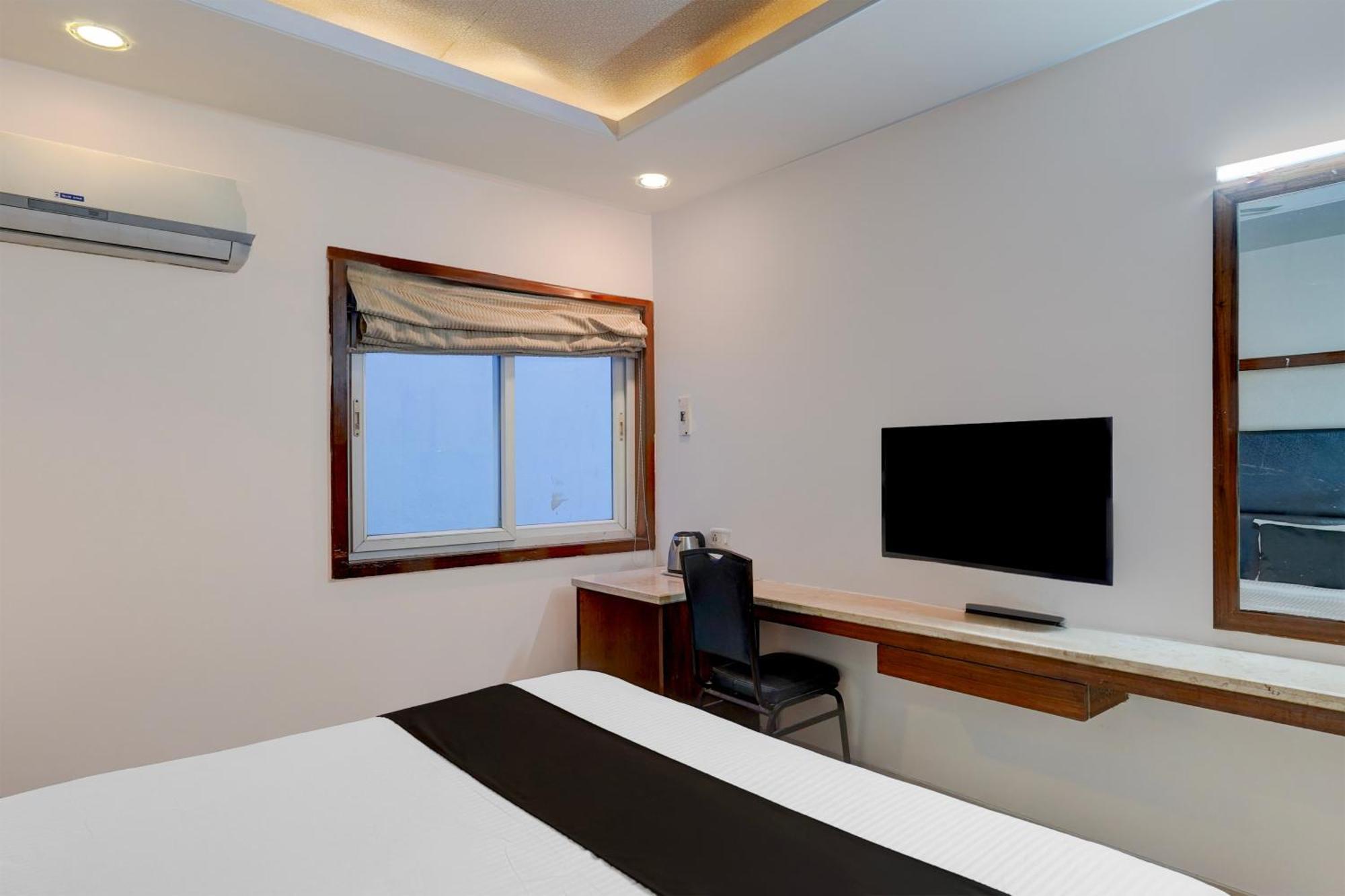 Super Townhouse Arcot Road Near Kauvery Hospital เชนไน ภายนอก รูปภาพ