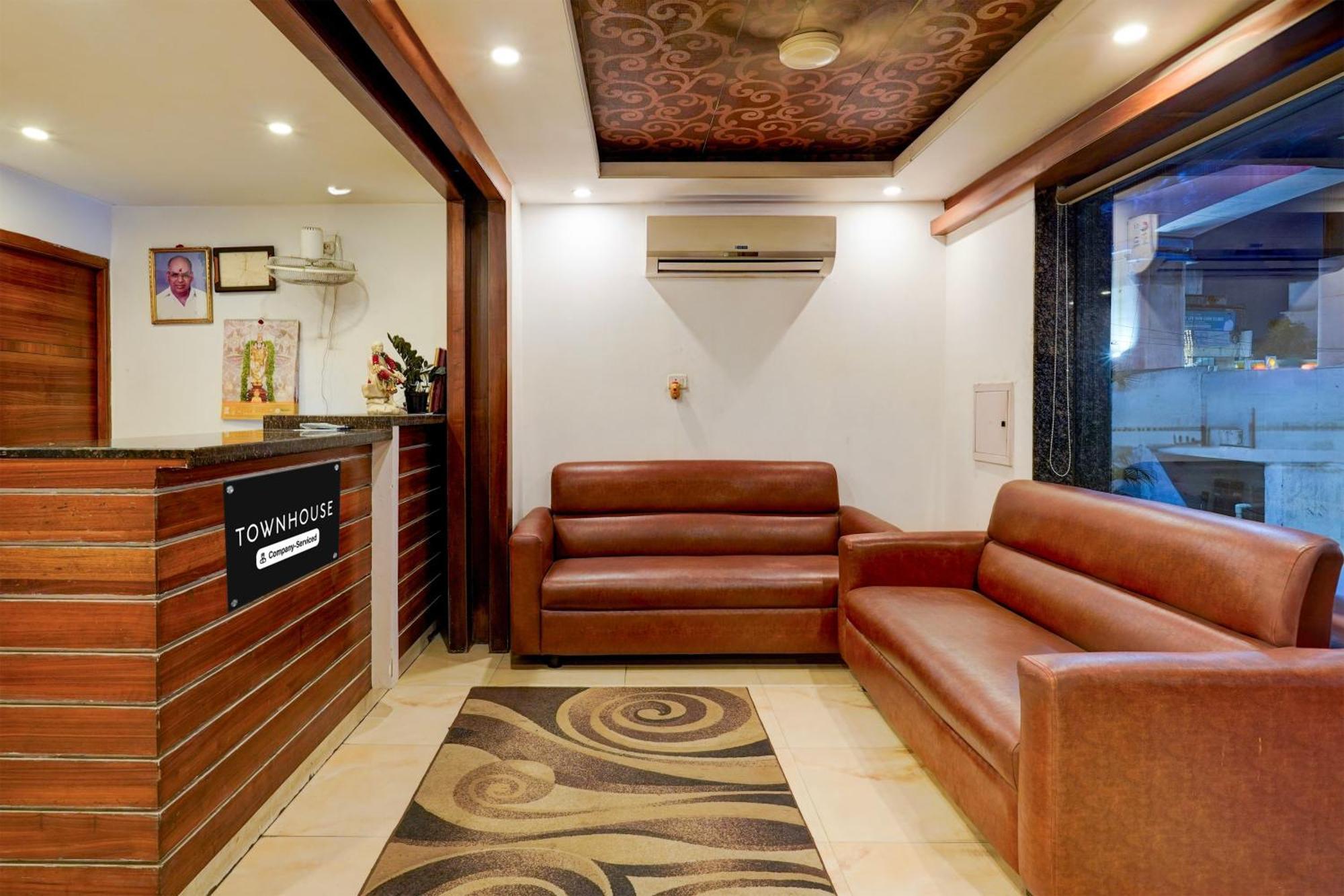 Super Townhouse Arcot Road Near Kauvery Hospital เชนไน ภายนอก รูปภาพ