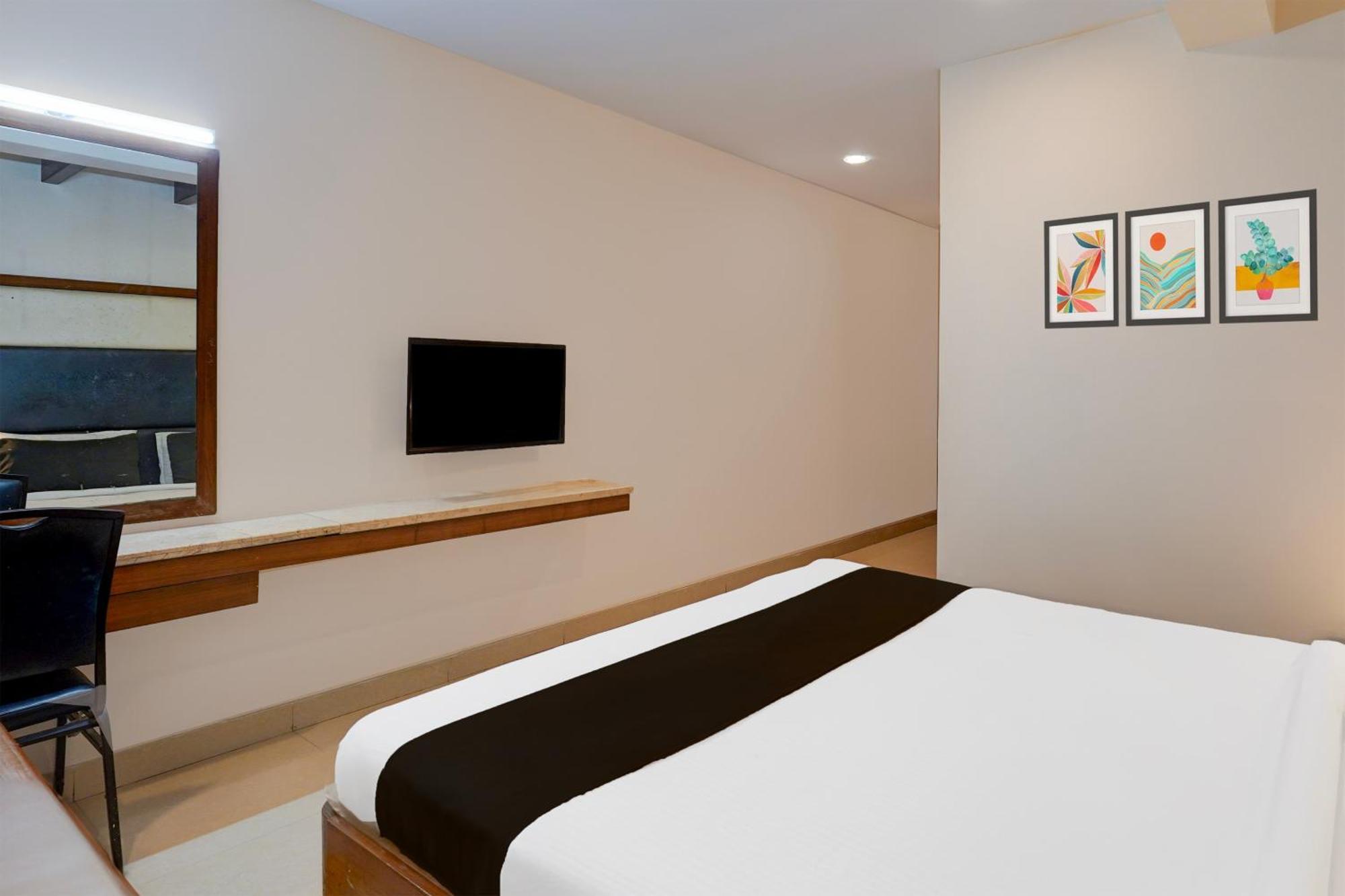 Super Townhouse Arcot Road Near Kauvery Hospital เชนไน ภายนอก รูปภาพ